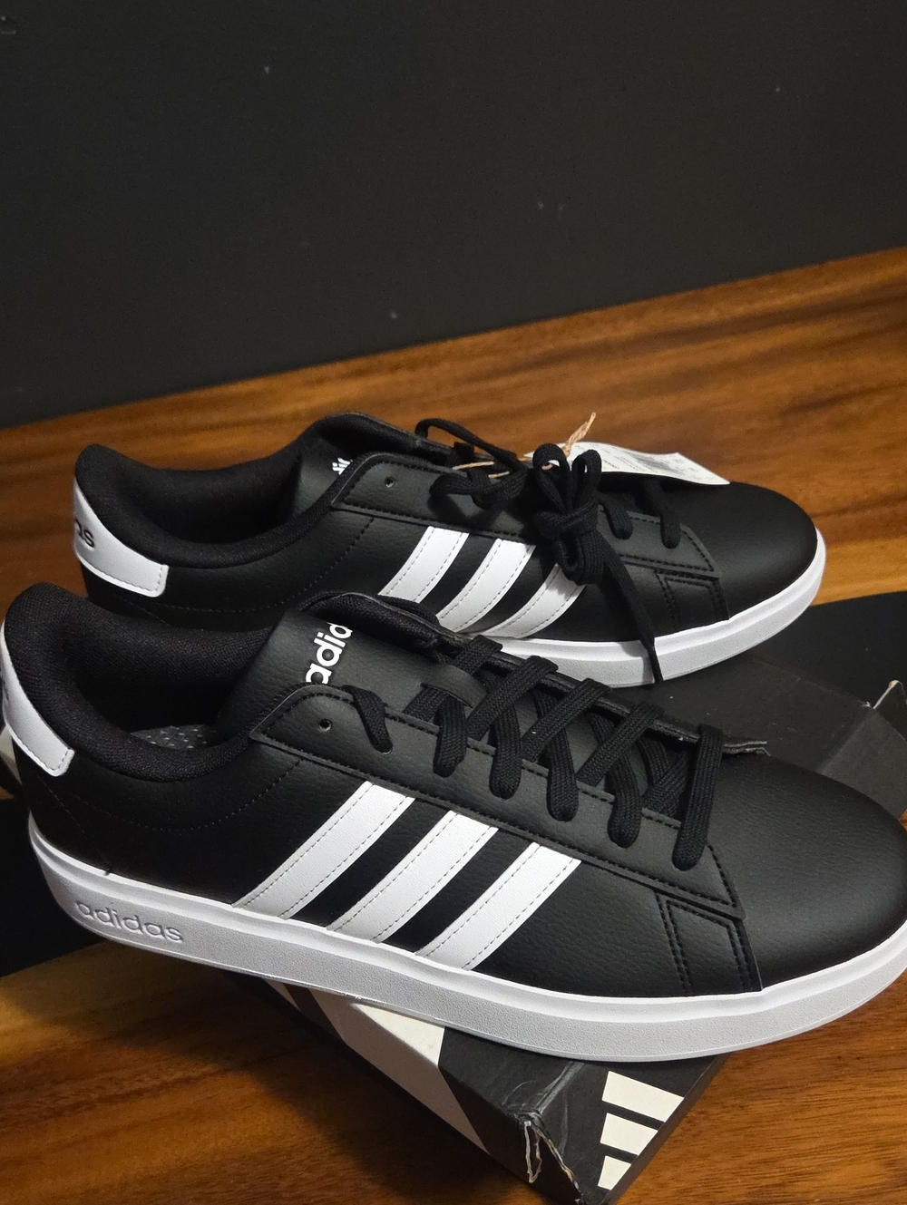 Adidas Black and White Grand Court 2.0 sneakers Men's 11 NWT